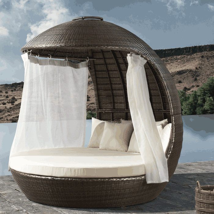 Rattan Round Outdoor Daybed